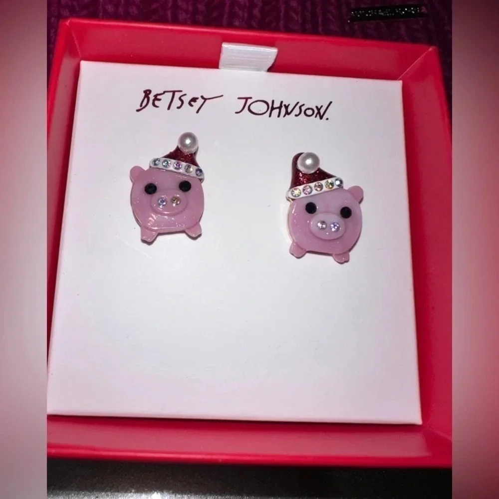 BETSEY JOHNSON Christmas Holiday Santa Pig Crystal & Faux Pearl Earrings NEW NWT